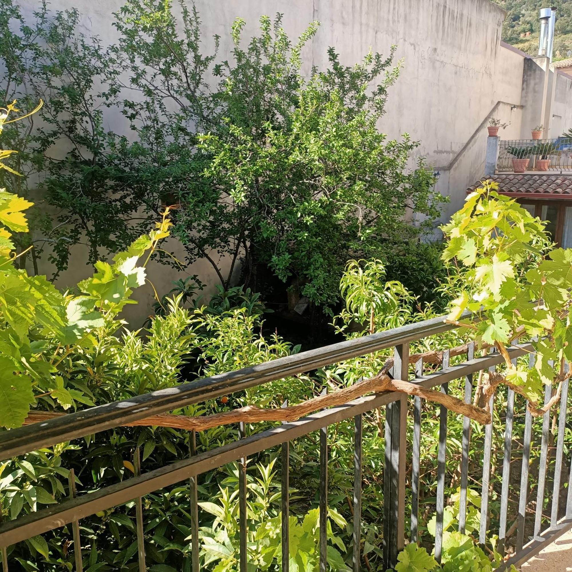 Janas House Apartman Bari Sardo Kültér fotó